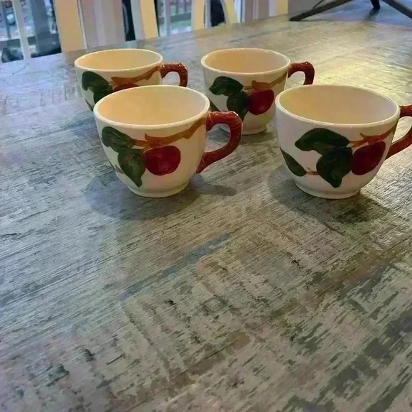 Franciscan Vintage Apple Pattern Tea/Coffee Cup 8 oz Set of 4 - Picture 2 of 7